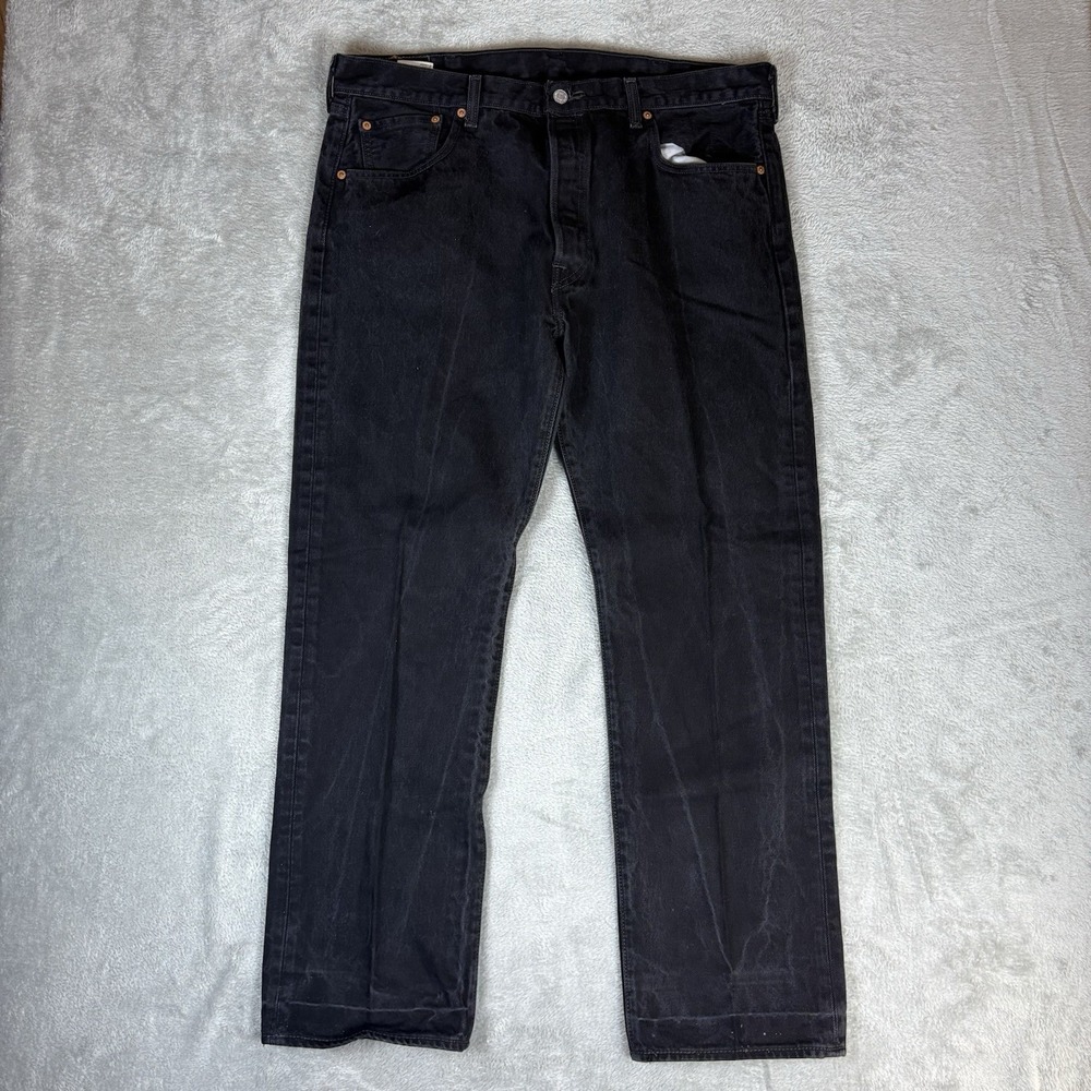Levi's 501 Button Fly Straight Leg Men's Jeans Size 38x30 (Fits 38x30)